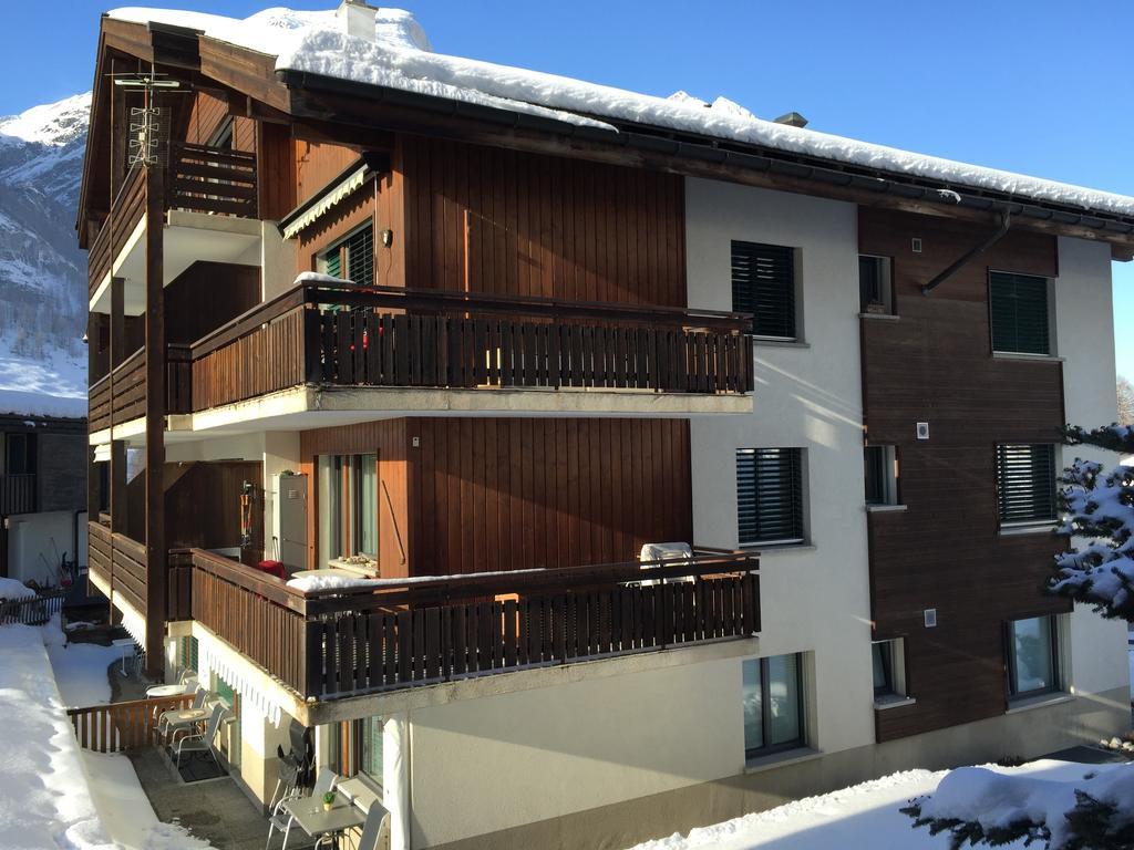 Haus Fleckstein Zermatt Wohnung Karibu Habitación foto