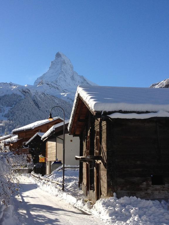 Haus Fleckstein Zermatt Wohnung Karibu Exterior foto